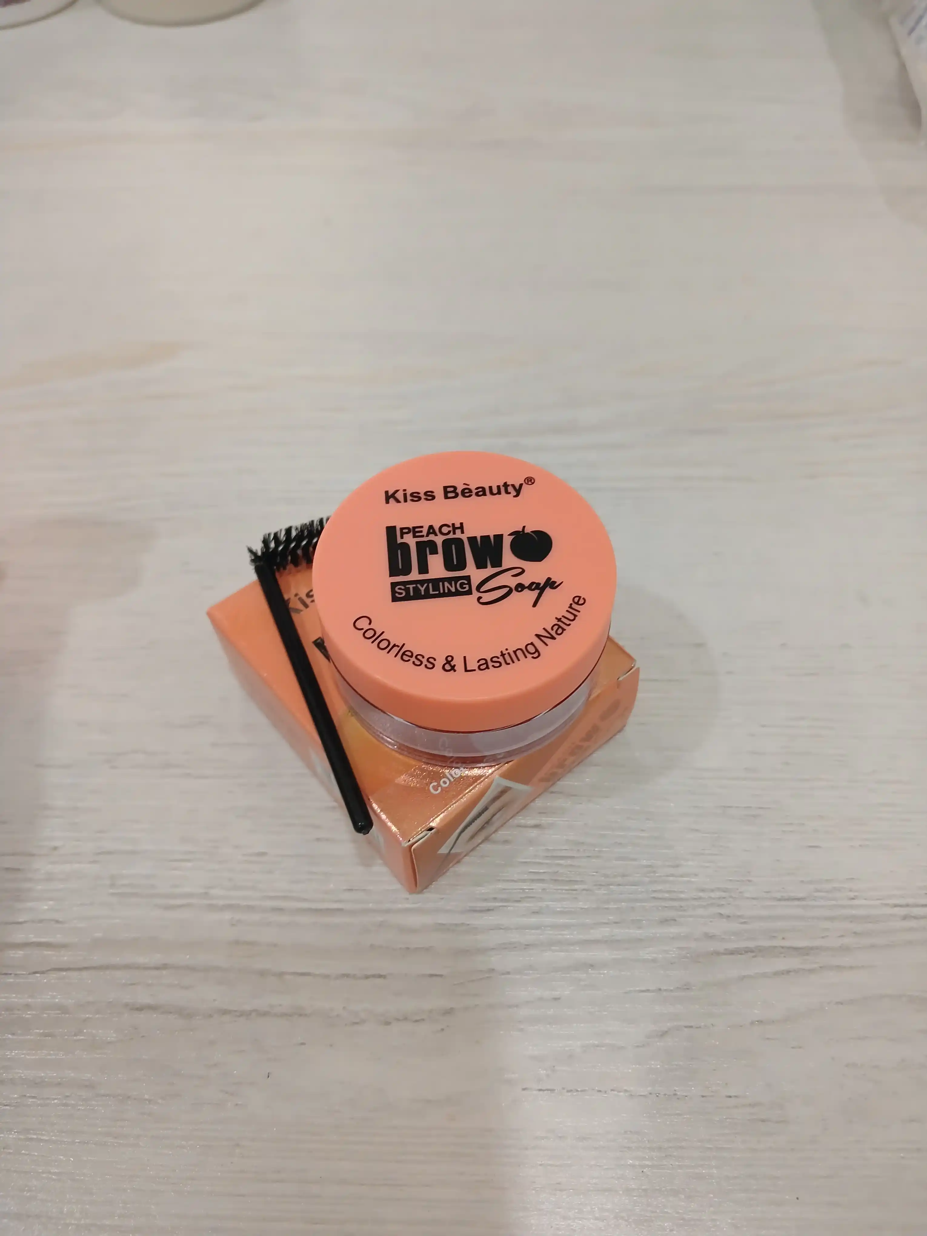 Qosh uchun sovun gel fiksaciya uchun laminaciya effekti bilan Kiss Beauty