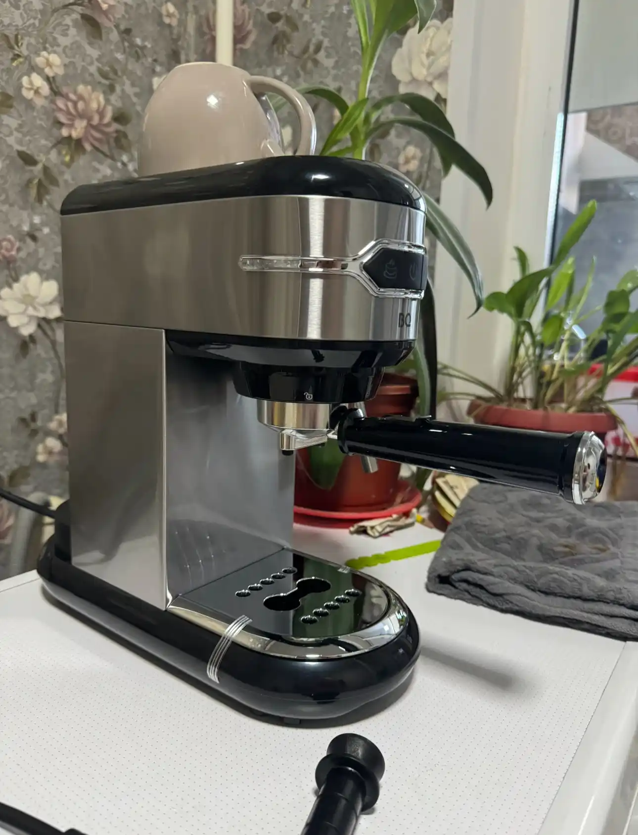 Кофеварка рожковая BQ CM3001, кофемашина, мощность 1450 Вт, объем 1 л, помпа Ulka