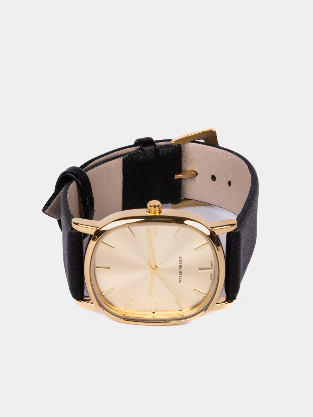 pantiessiz oyoqlarini yoyish