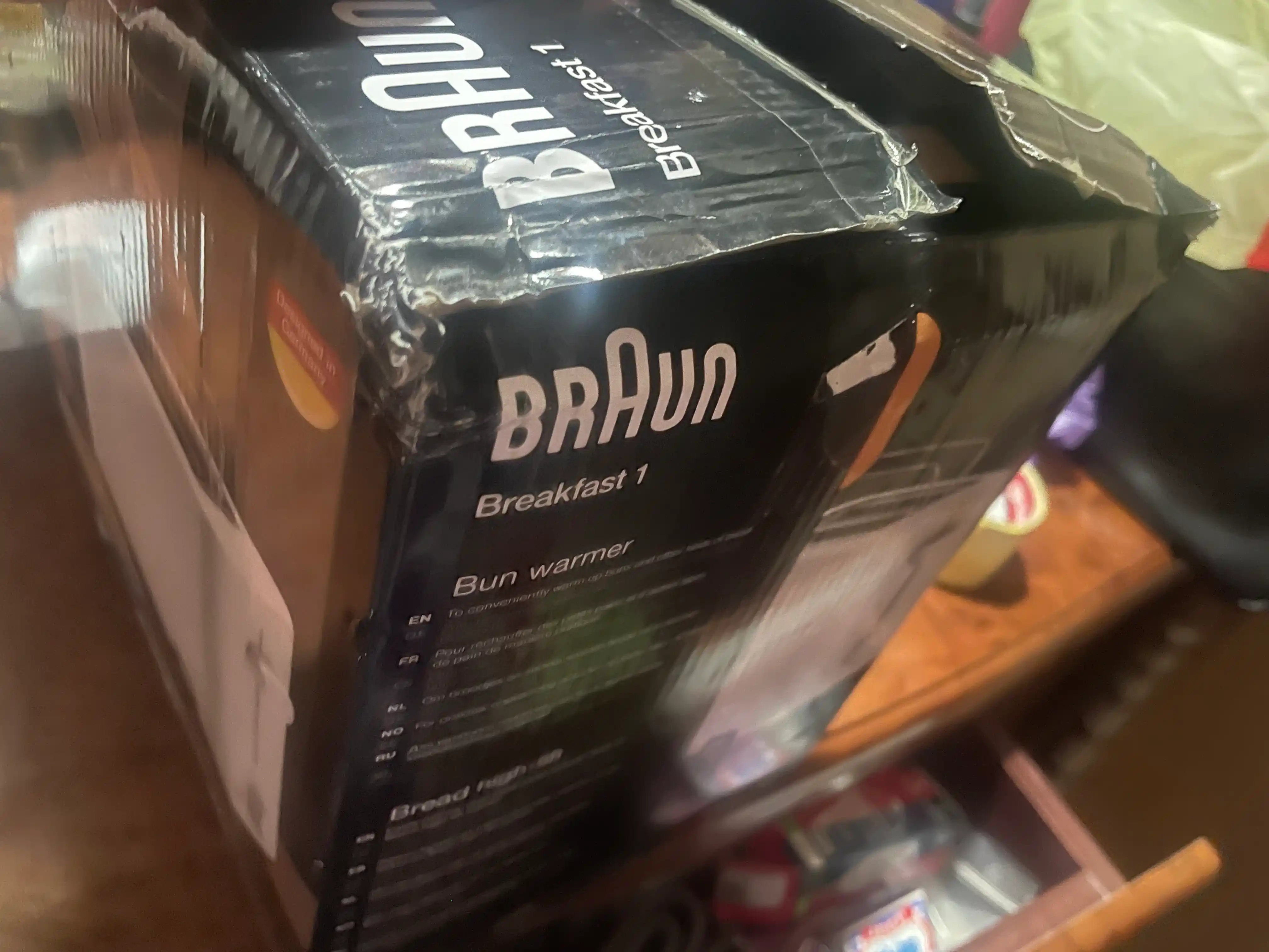Braun Breakfast 1 HT1010WH toster, 900 Vt, 2 tost, 8 daraja, isitish va muzdan tushirish