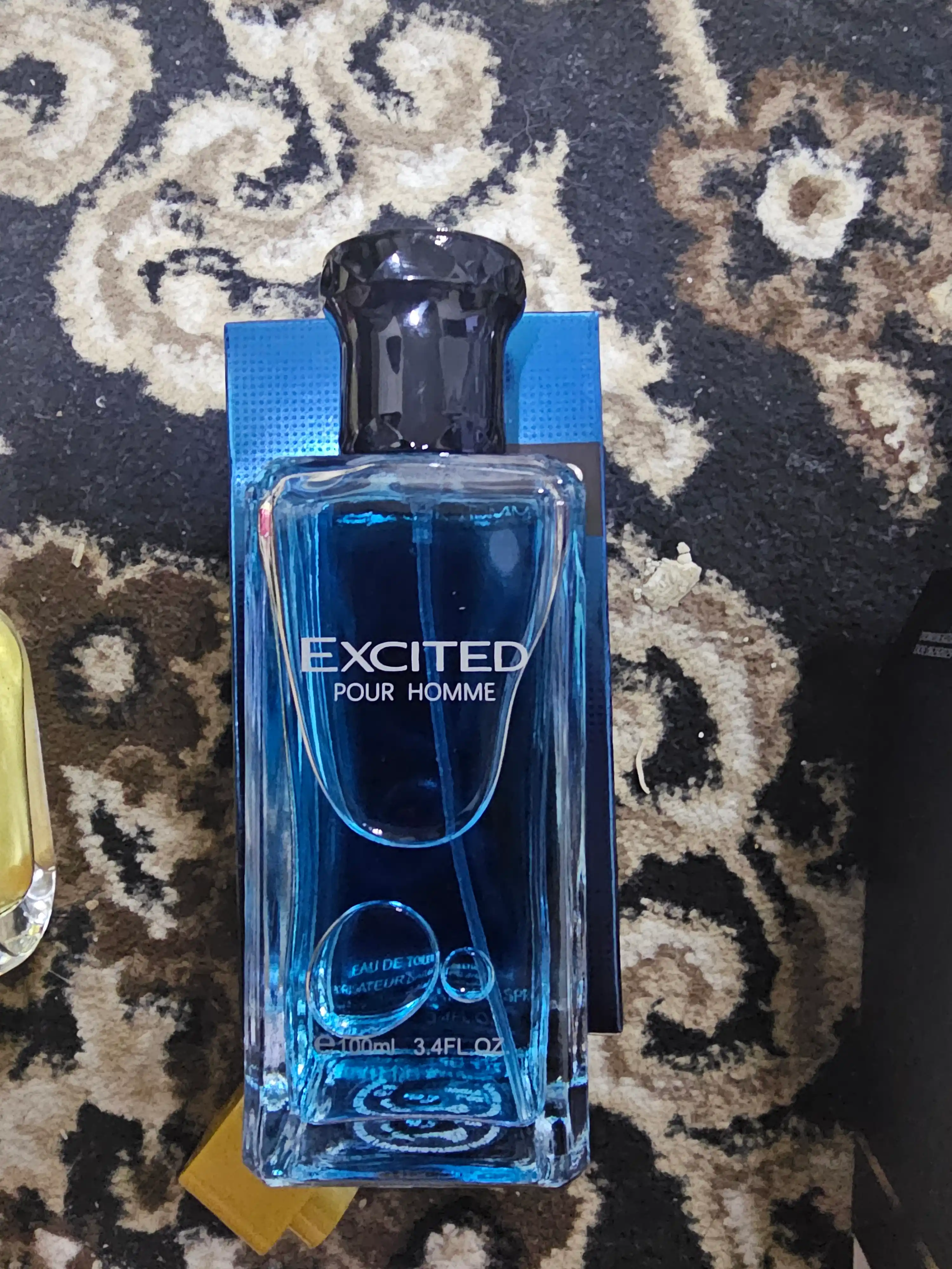 Atir Excited Pour Homme Emirate erkaklar uchun, 100 ml