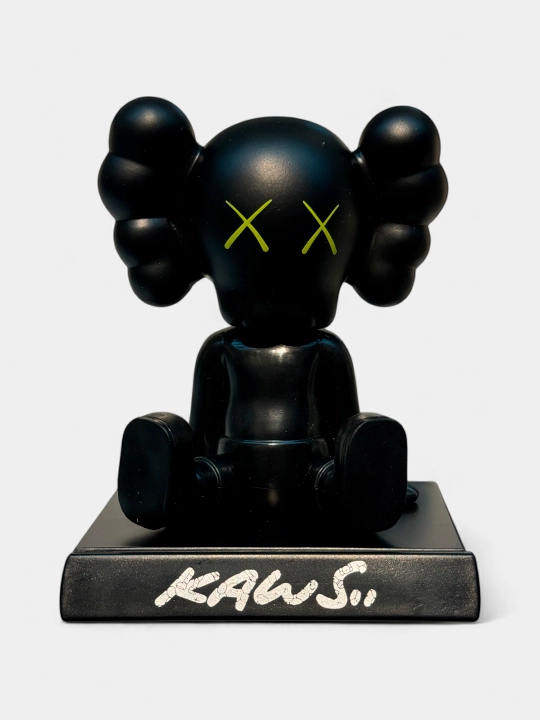 Sovg'a qutisidagi KAWS haykalchalari, haykalchalari: kollektorlar uchun ajoyib sovg'a