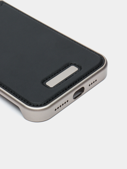 IPhone 14, 15, 16 Pro / Max, MagSafe uchun xushbo'y hidli charm metall g'ilof