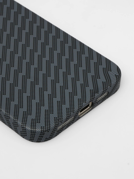 Чехол для iPhone Magsafe Carbon