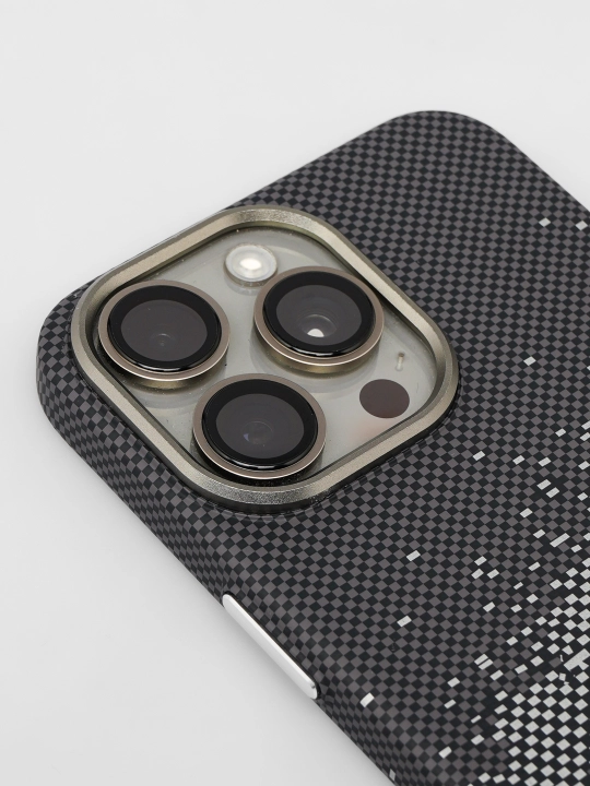 Чехол для iPhone Magsafe Carbon