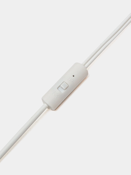 Проводные наушники с микрофоном и присоской для Samsung, Redmi, XIOMI, HONOR и компьютеров