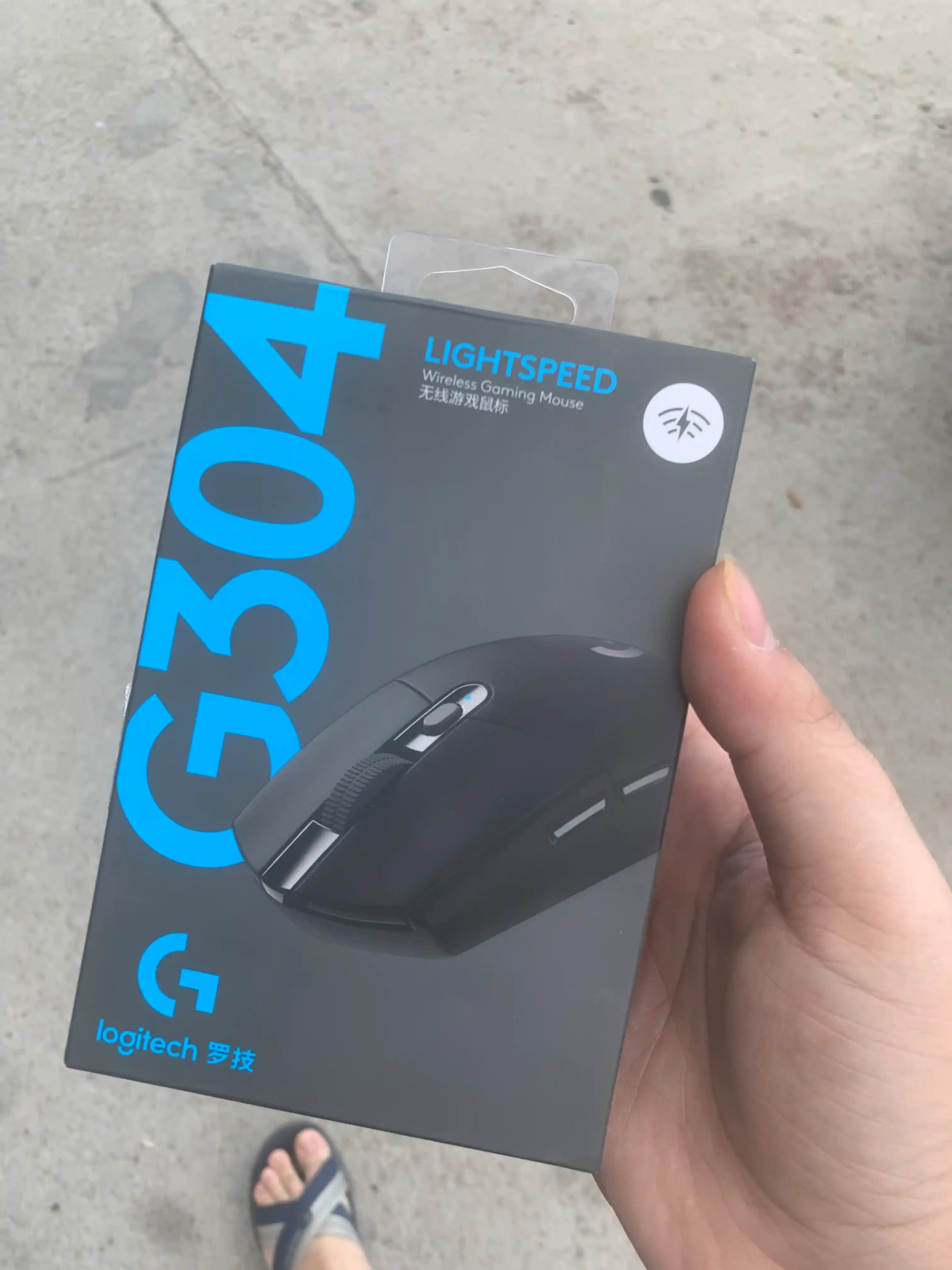 Беспроводная игровая мышь Logitech G304 Lightspeed