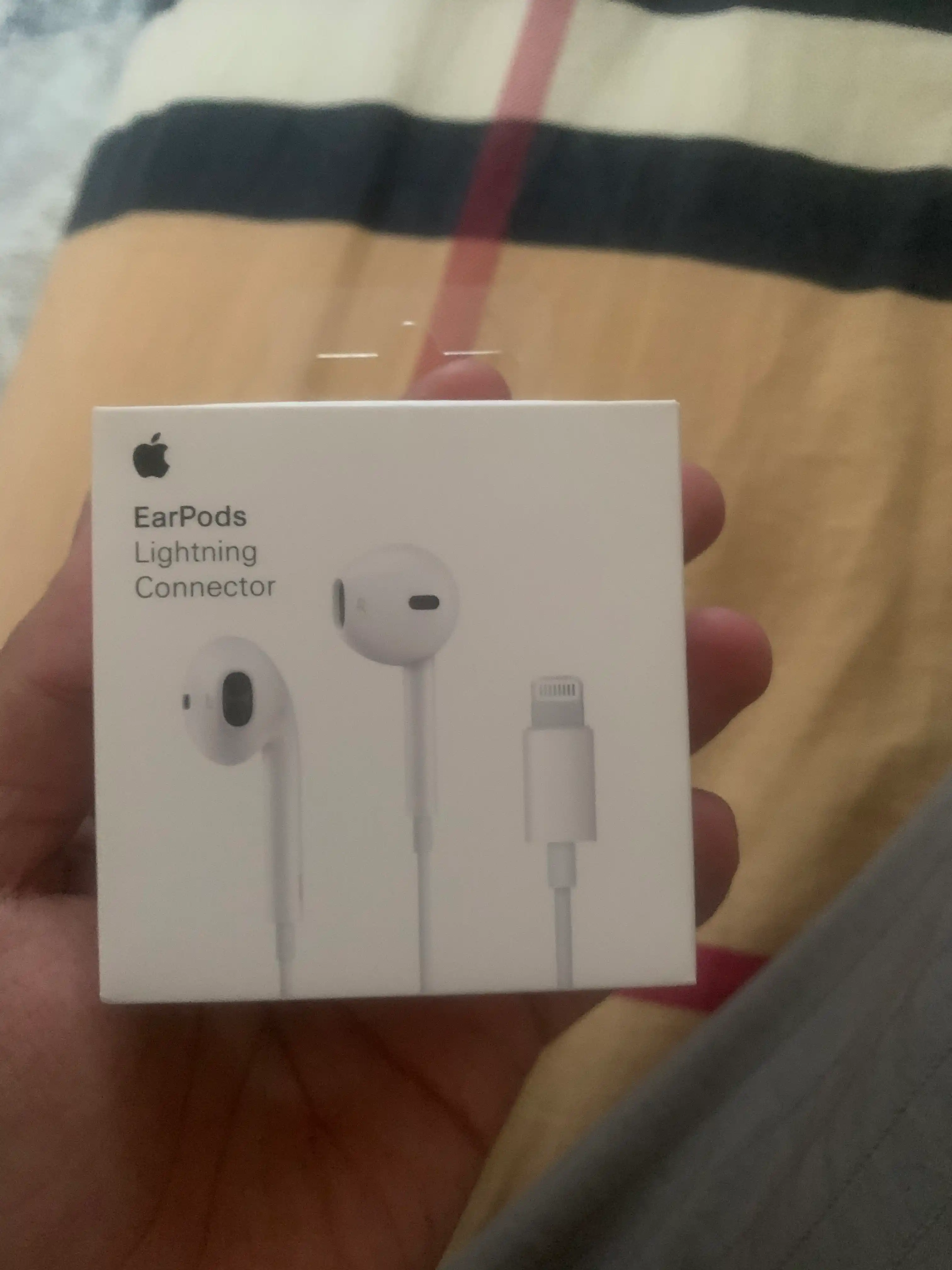 Наушники проводные Apple EarPods Lightning White EarPods