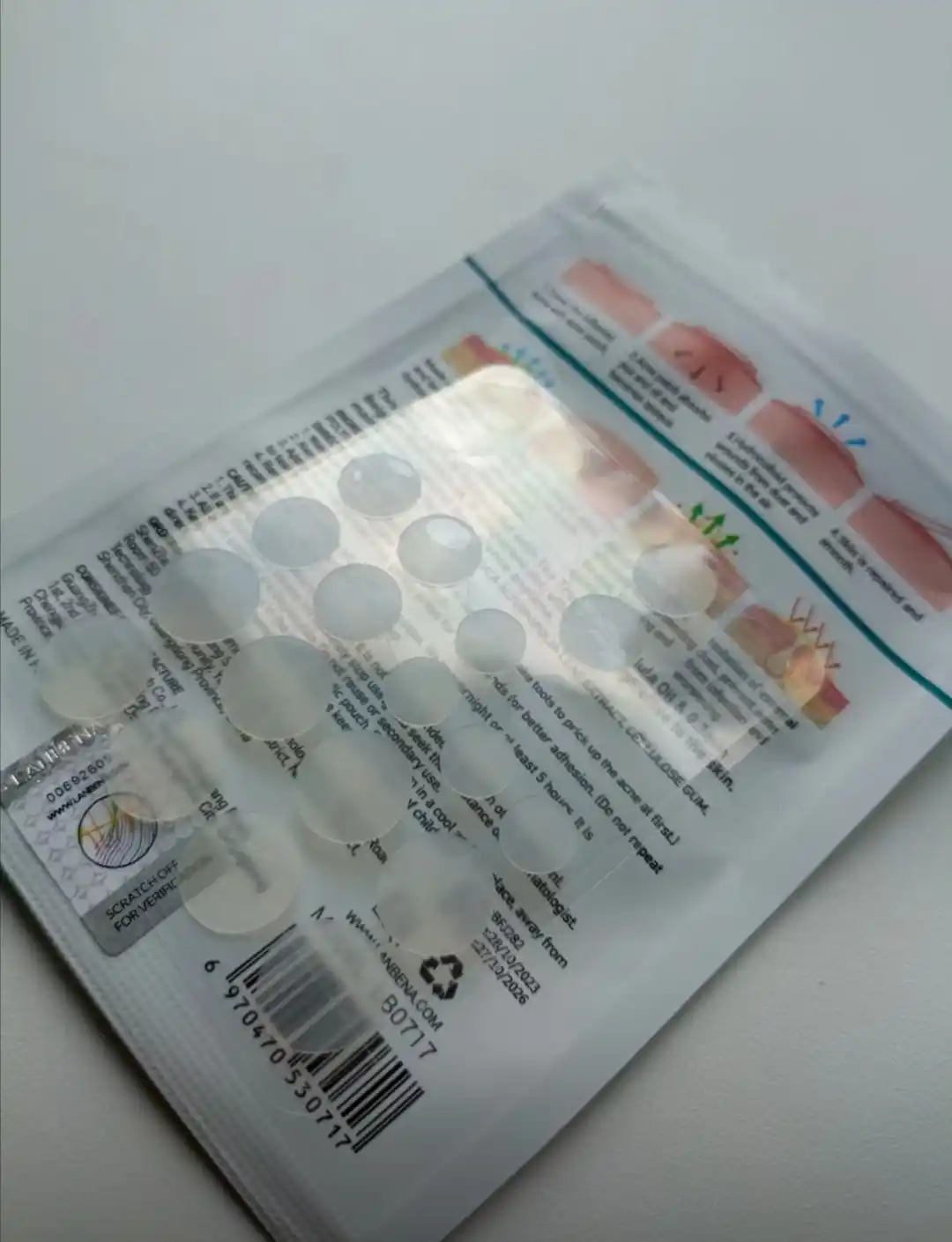 Хusnbuzar, patchlar va akne, dog'larga qarshi stikerlar, Lanbena, 28 dona, 3 o'lchamda