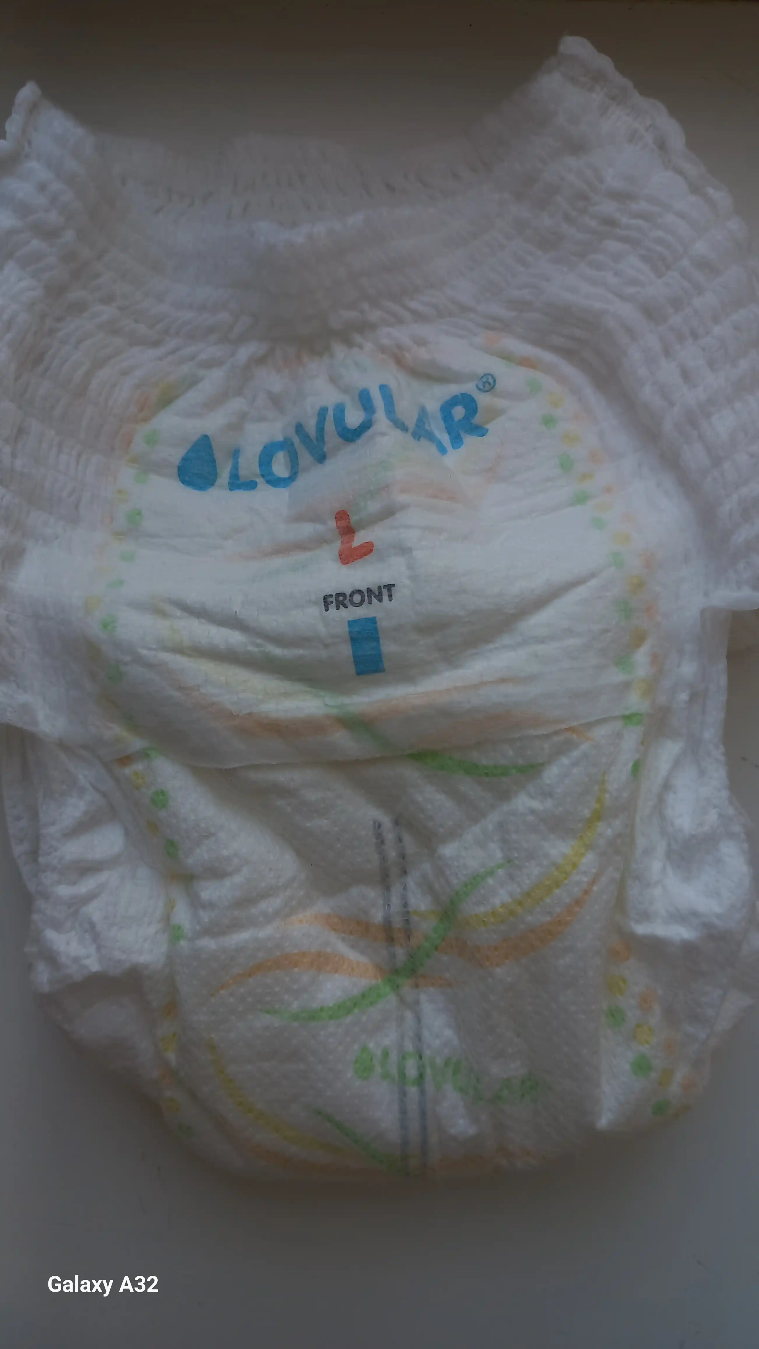 Lovular Quyoshli seriya taglik-ishtonchasi, L razmer 9-14kg, 44ta, havo o'tkazuvchan