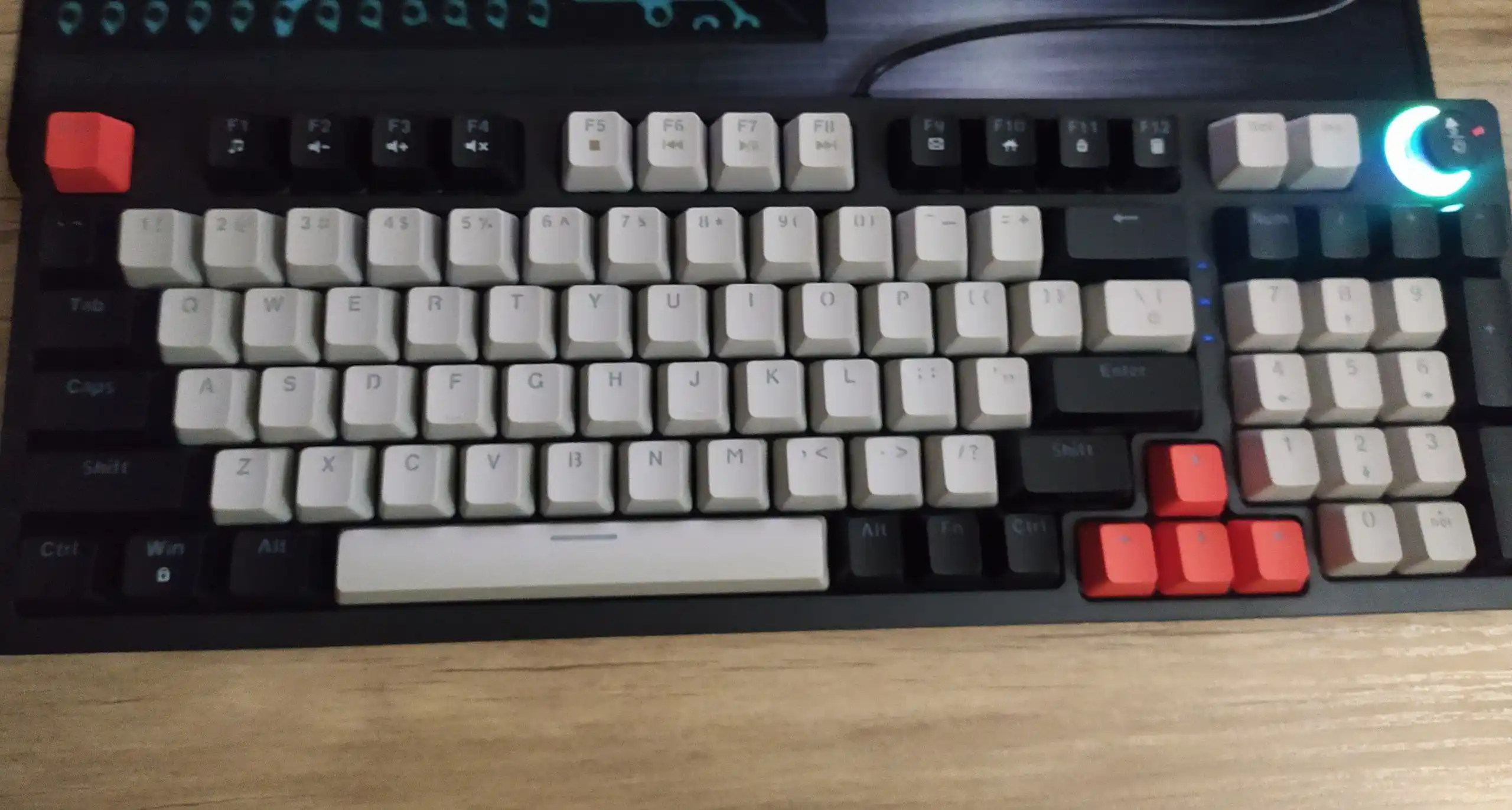 Mexanik simli, klaviatura T-Wolf T50, orqa nuri bilan