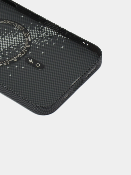 Чехол для iPhone Magsafe Carbon