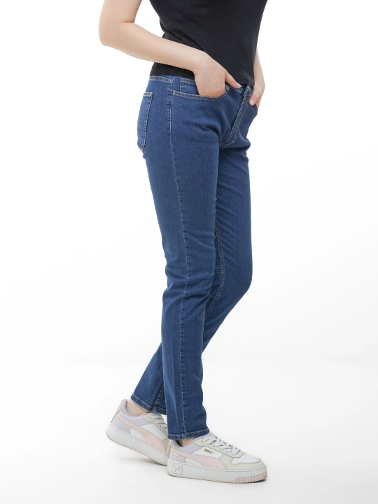 Ayollar uchun "Contour Fit" tor jinsi shimlari