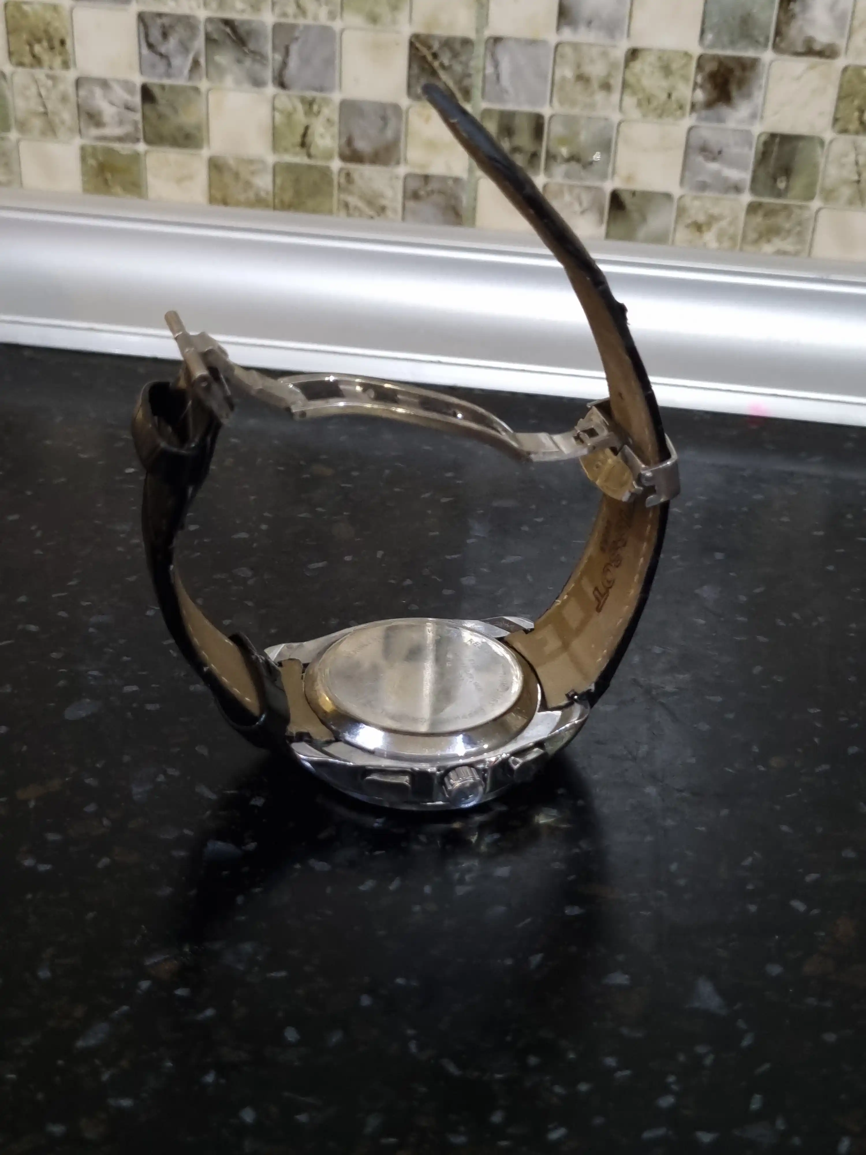 Erkaklar soati Tissot 1853