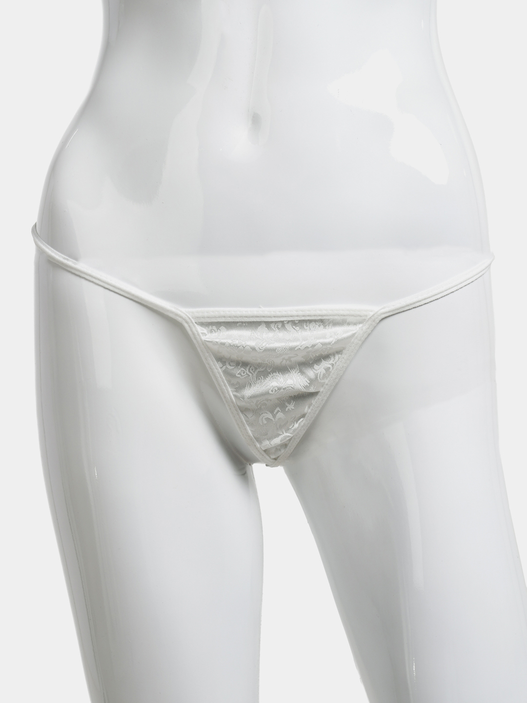 Qanday qilib shifokor ayolning mushukiga ukol qiladi