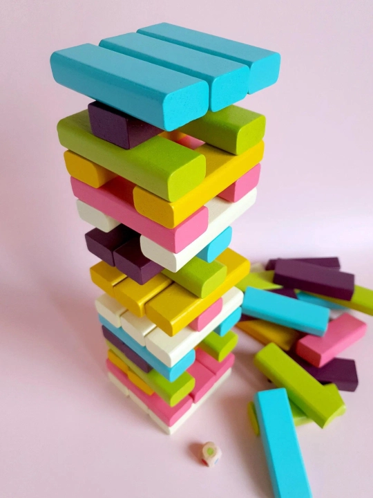 Stol o'yini Jenga, Qulayotgan minora, do'stlar va oila uchun