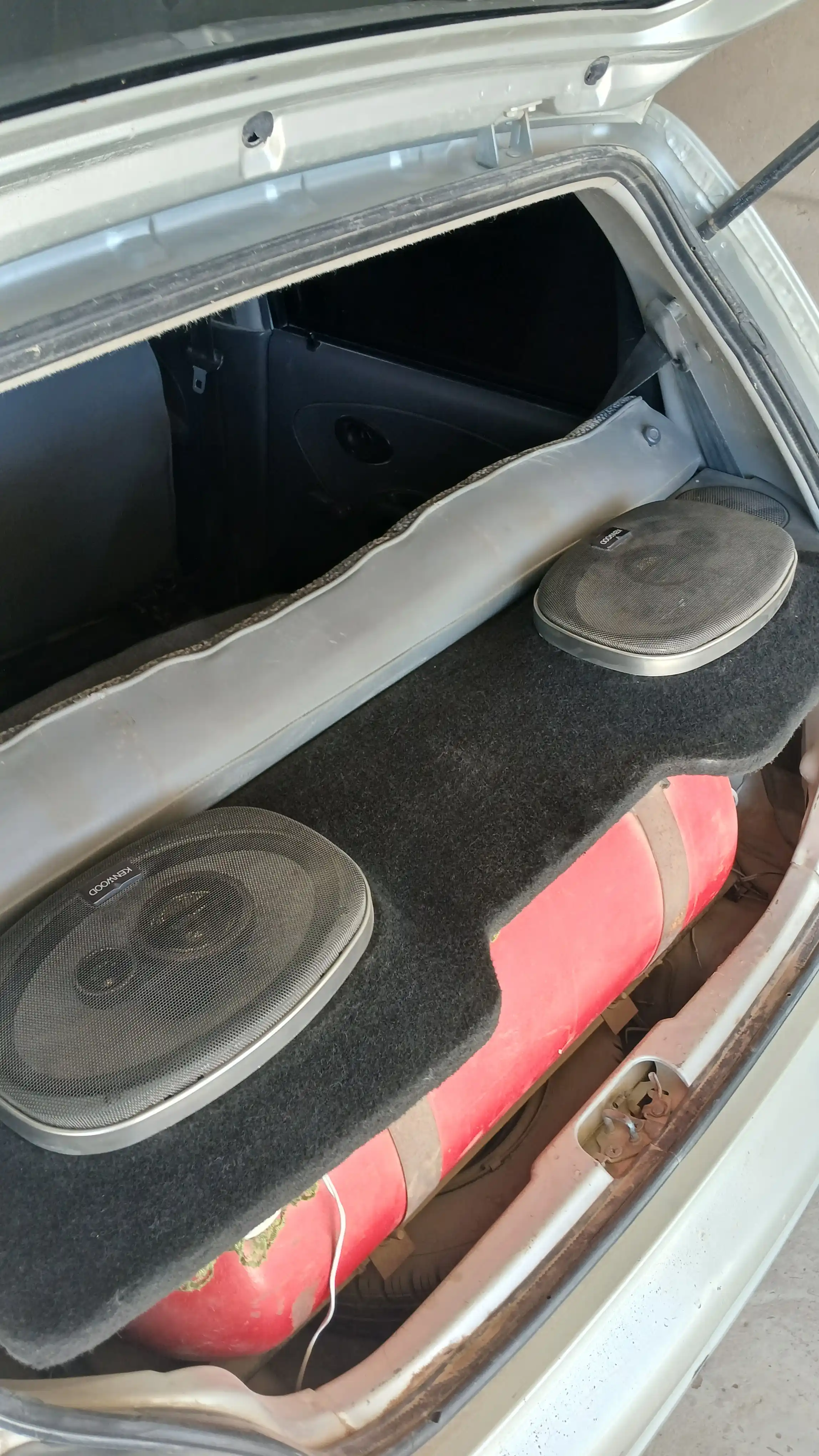 Matiz va Spark kolonka yukxonasiga orqa tokcha, akustik tokcha