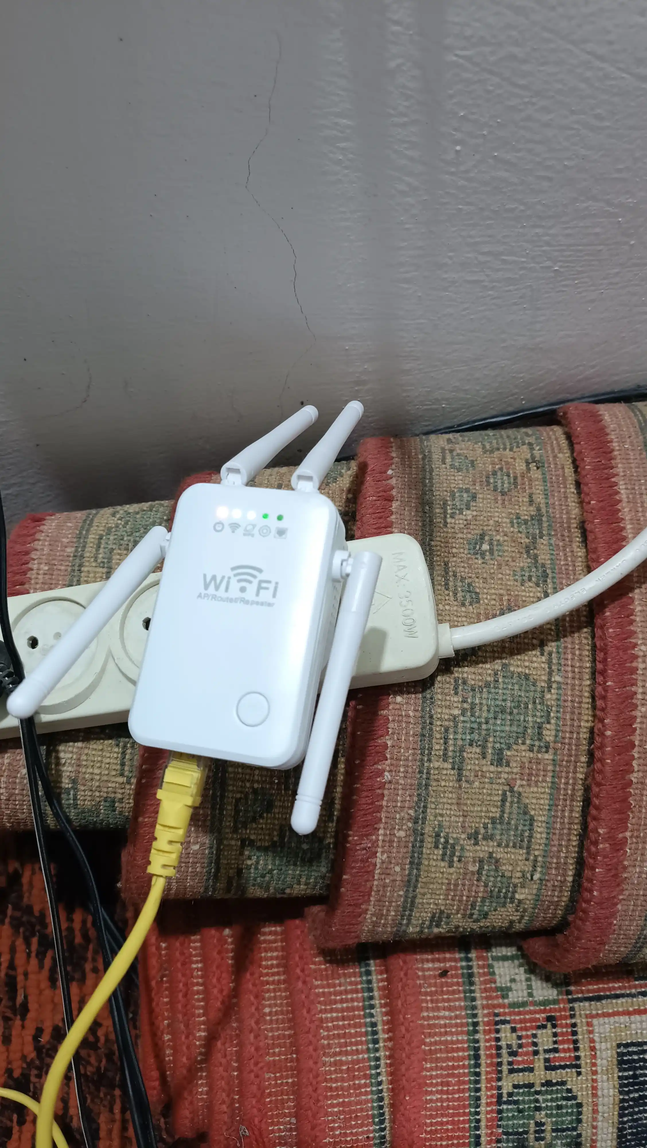 WiFi router takrorlagichi, 300 Mb/s, 2.4 GHz