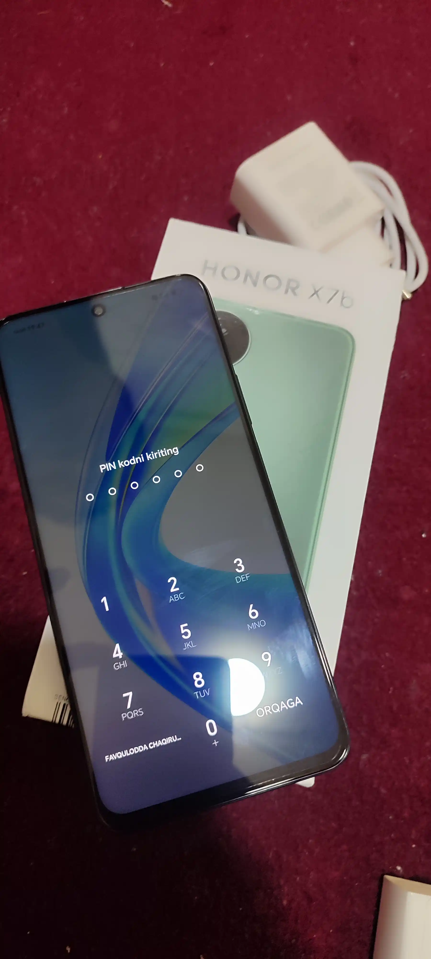 Smartfon Honor X7b 8/128GB, 6/256GB, katta 6.8 FullHD+ ekran, LTE