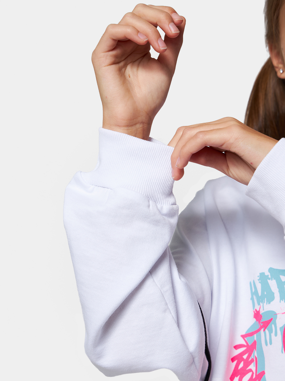 Dadamning qizidan tugma bilan porno Porno jinsiy axlat