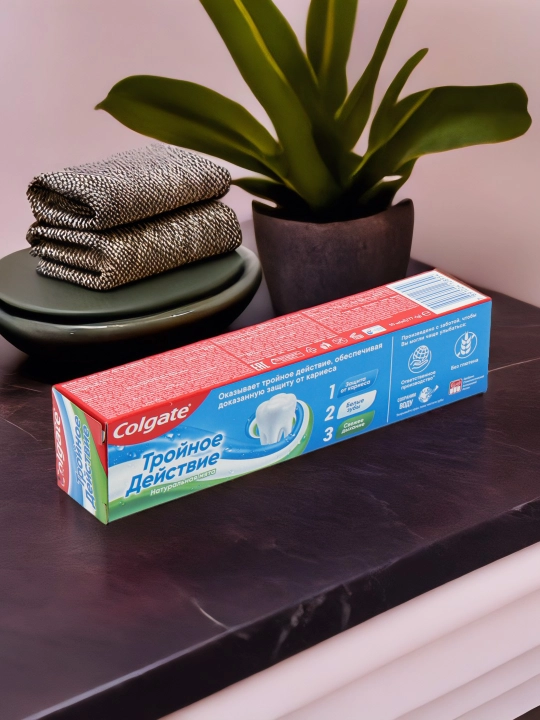 Colgate uch tomonlama ta’sirli tish pastasi Kariyesdan himoya qilish uchun tabiiy yalpiz, 50 ml