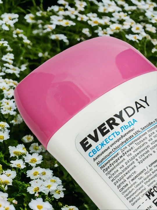 Ayollar uchun antiperspirant dezodorant tayoq Olivia Everyday Tabiatning kuchi, 50 g