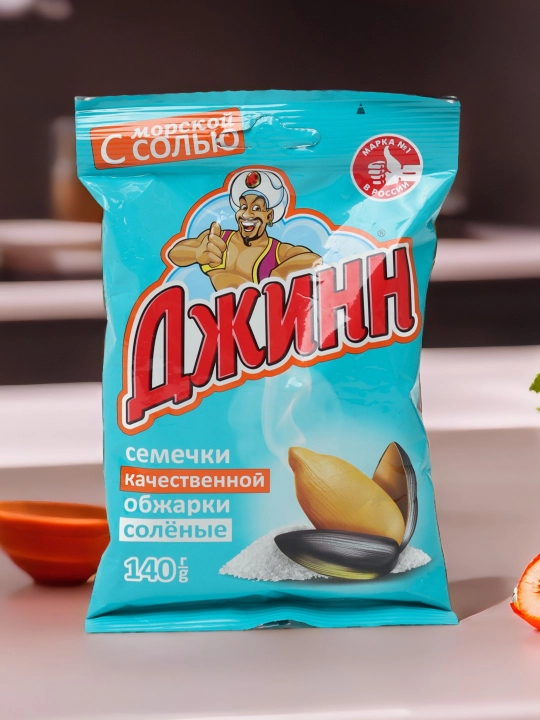 Семечки подсолнечника жареные солёные "Джинн", 140 г
