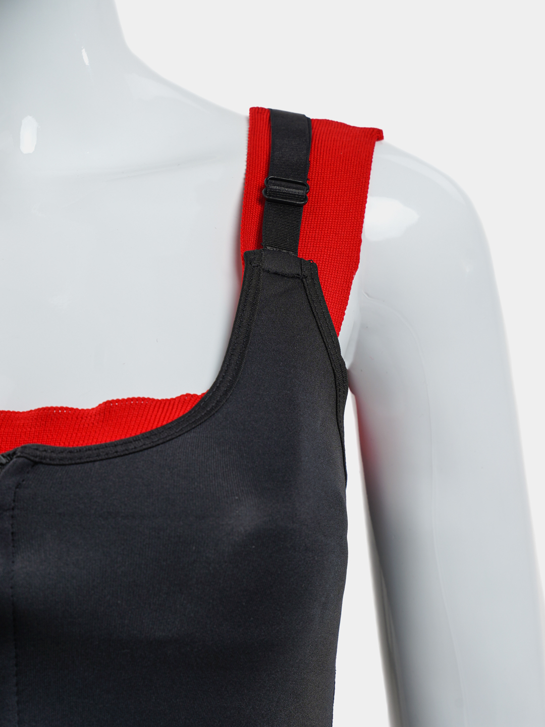 Tomogida juda katta sik