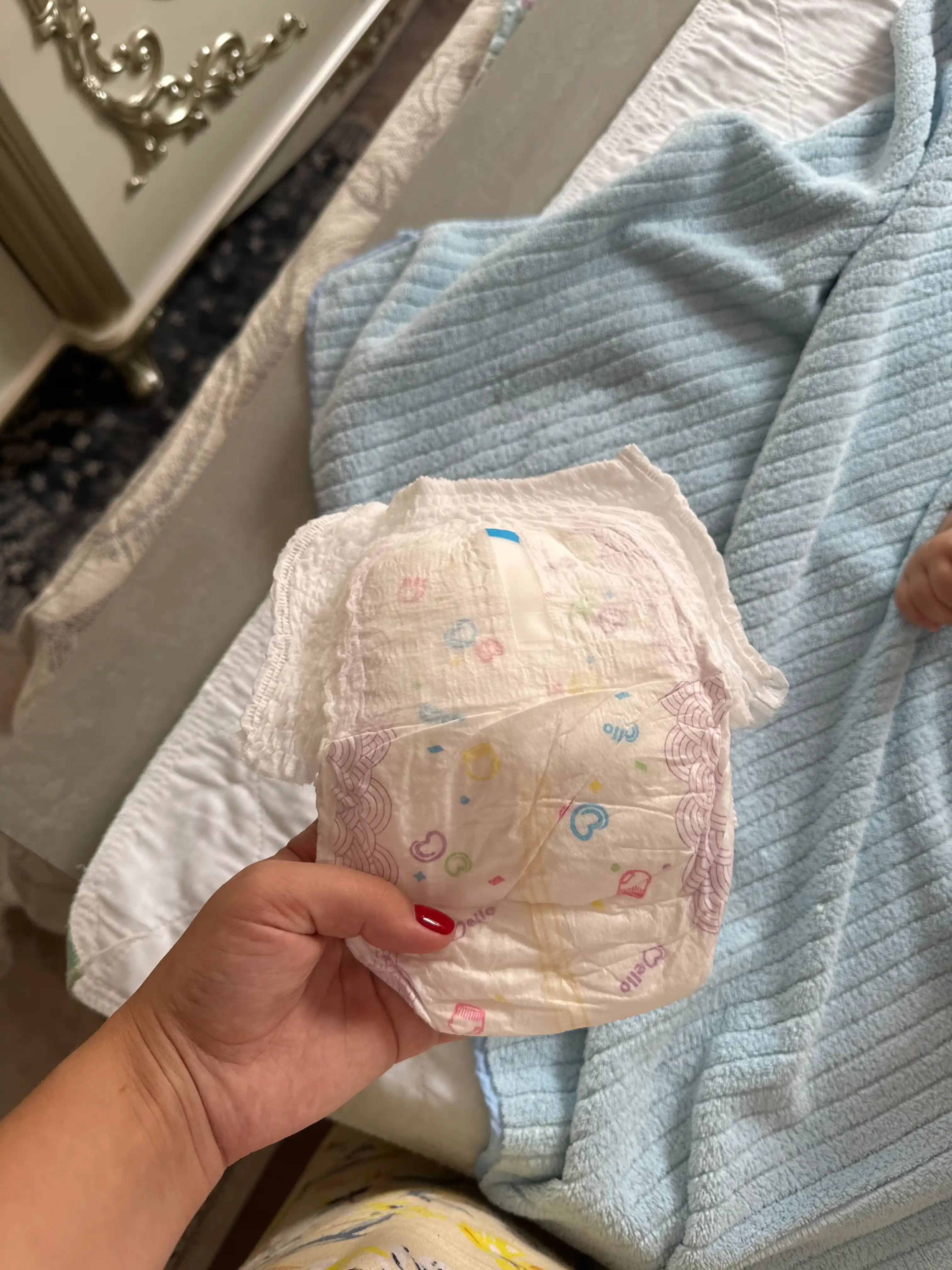 Yangi tug'ilgan chaqaloqlar uchun taglik-trusiklar MELLO, L 9-14 kg, 44 dona