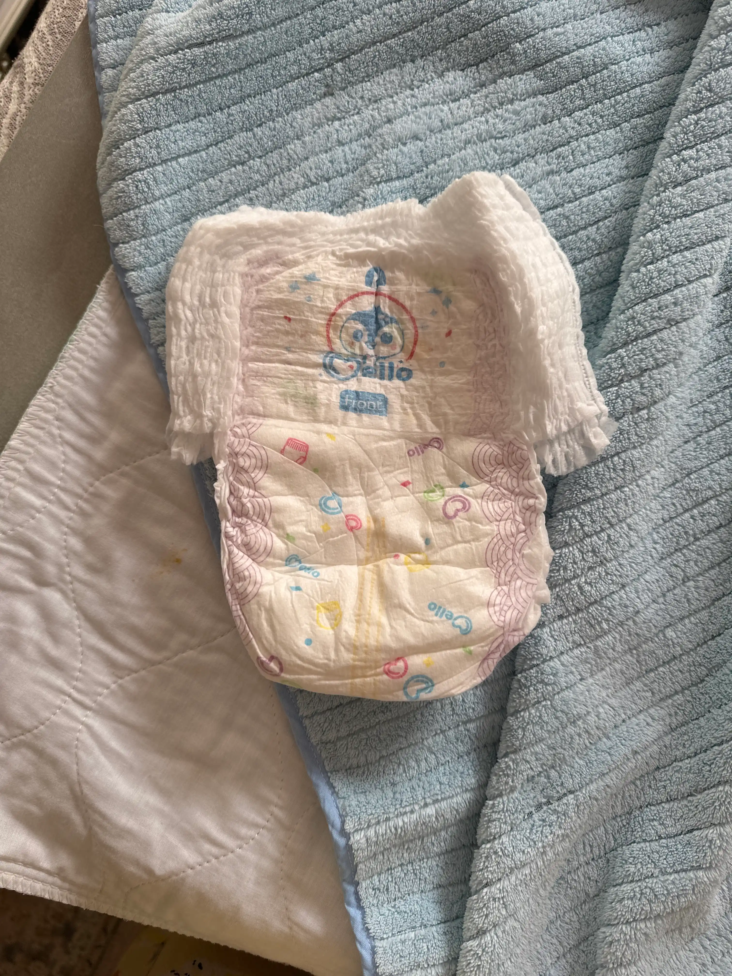 Yangi tug'ilgan chaqaloqlar uchun taglik-trusiklar MELLO, L 9-14 kg, 44 dona