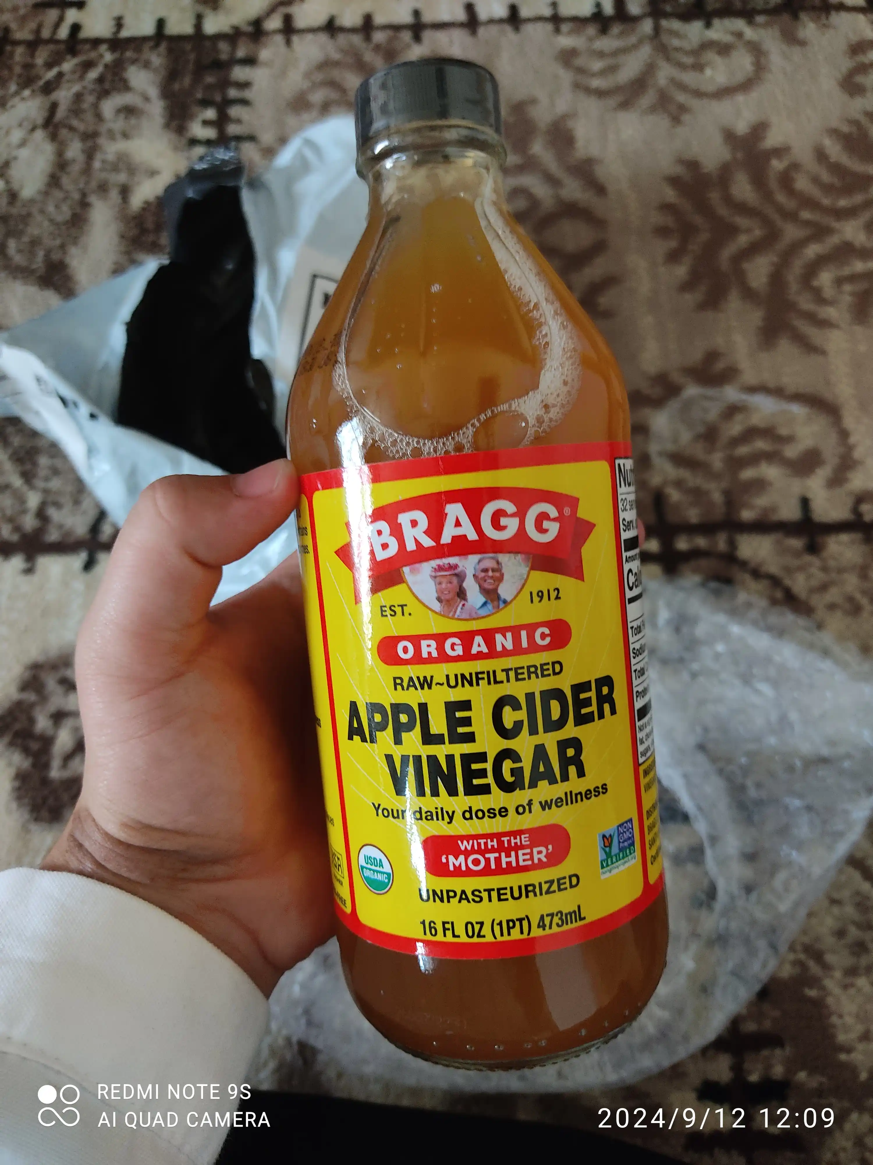 Bragg, organik olma sirkasi, filterlanmagan, Organic Apple Cider Vinegar, 473 ml