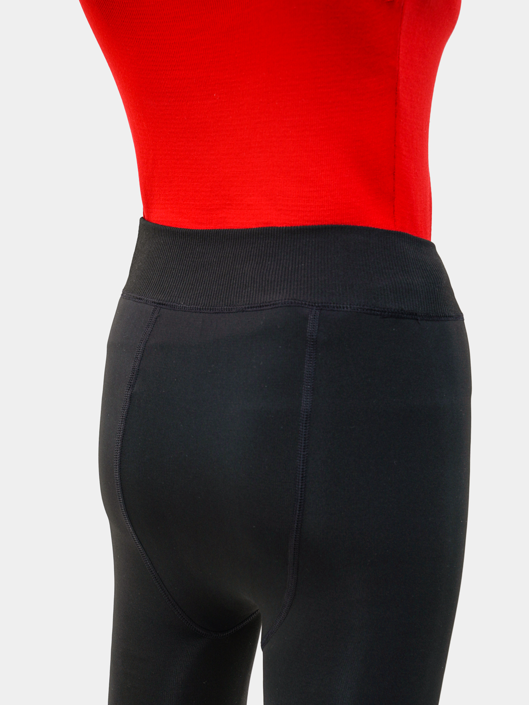 Katta dumbali qora tanli ayollar