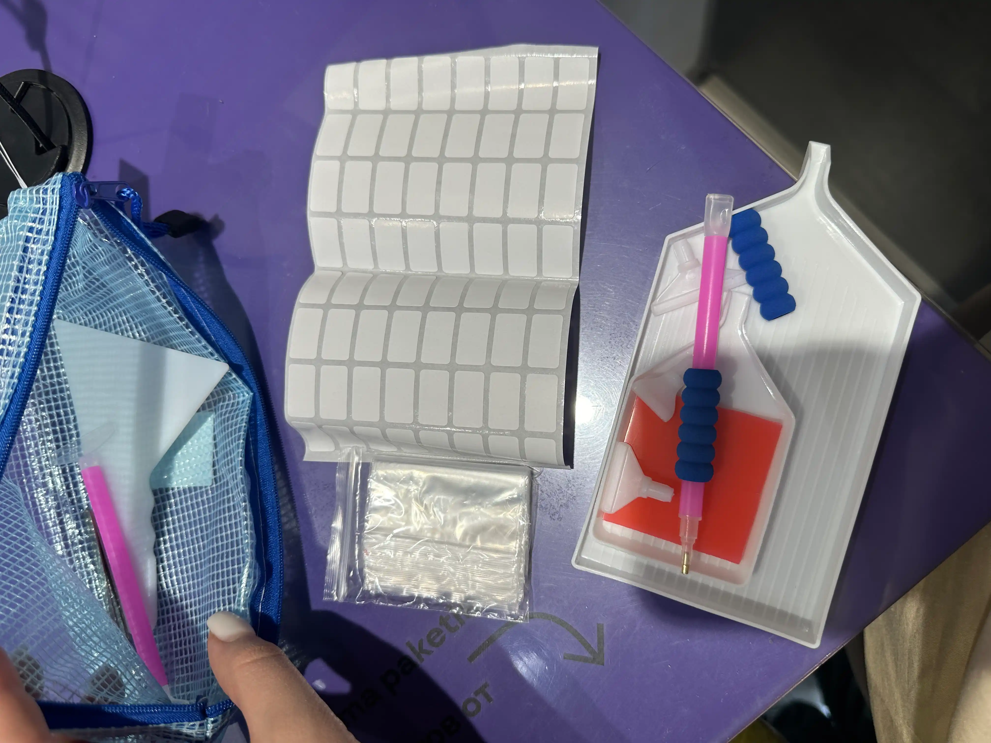 Kosmetik sumkada olmos mozaikasi uchun universal aksessuarlar to'plami, 21 dona