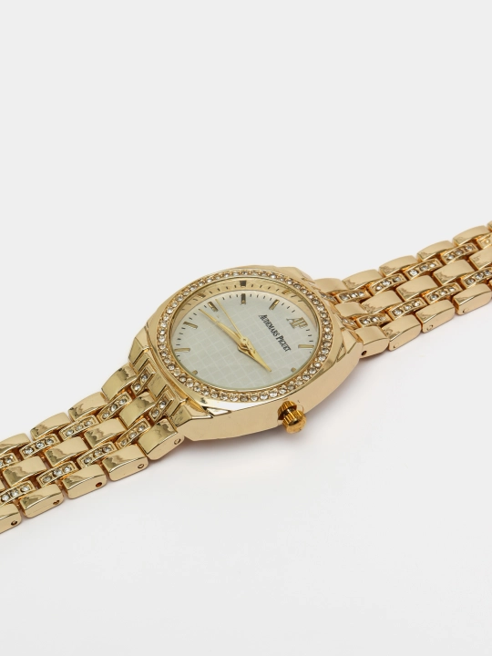 Ayollar qo'l soati, Omega, Guess