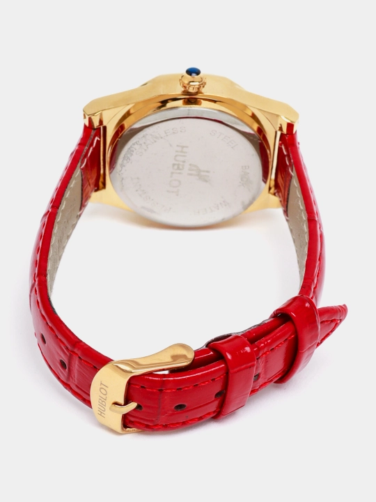 Ayollar uchun xar qanday uslubga mos keluvchi Hublot qo'l soati, qutisi bilan birga