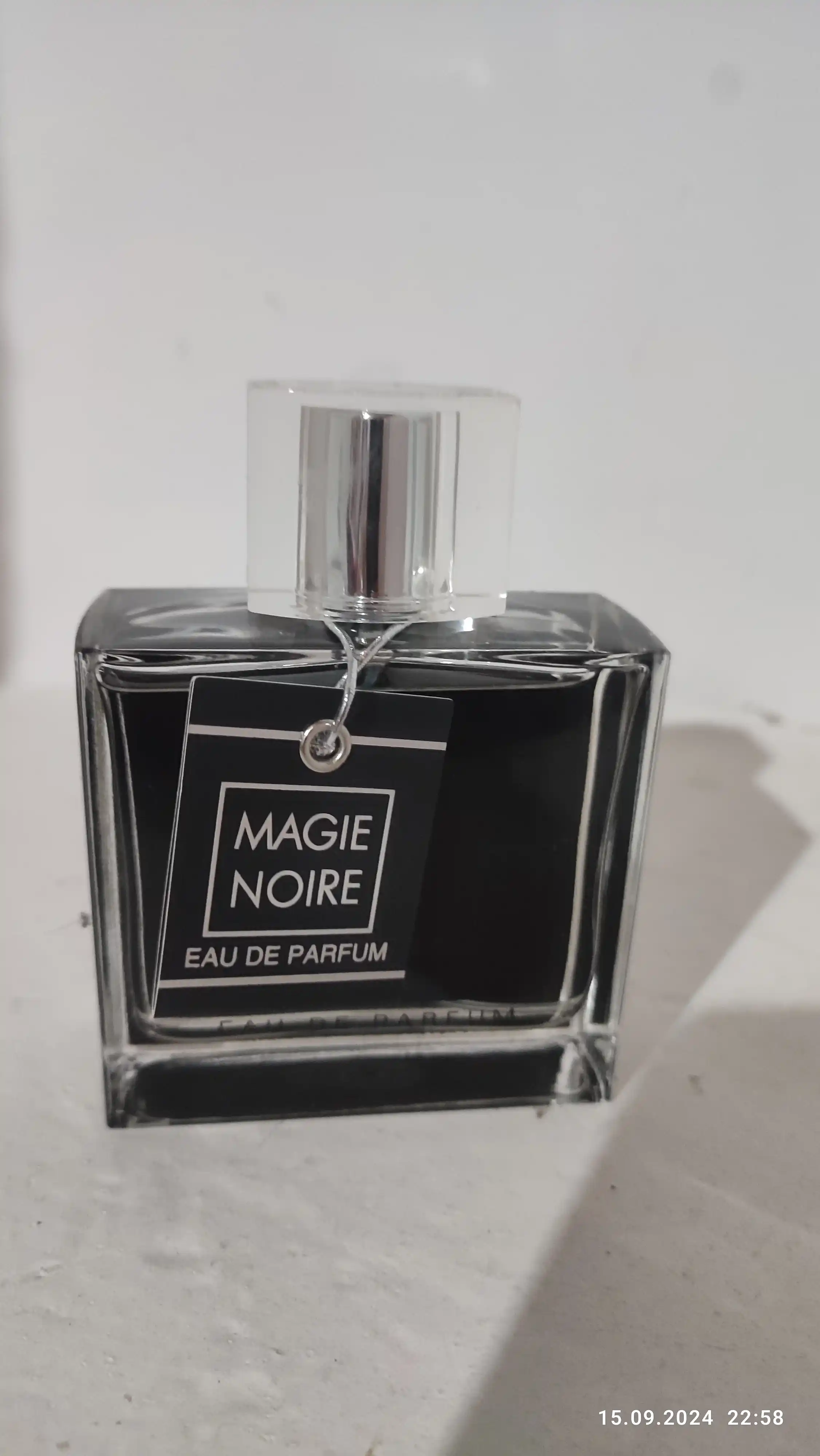 Erkaklar uchun parfyum Megi Noire, 100 ml