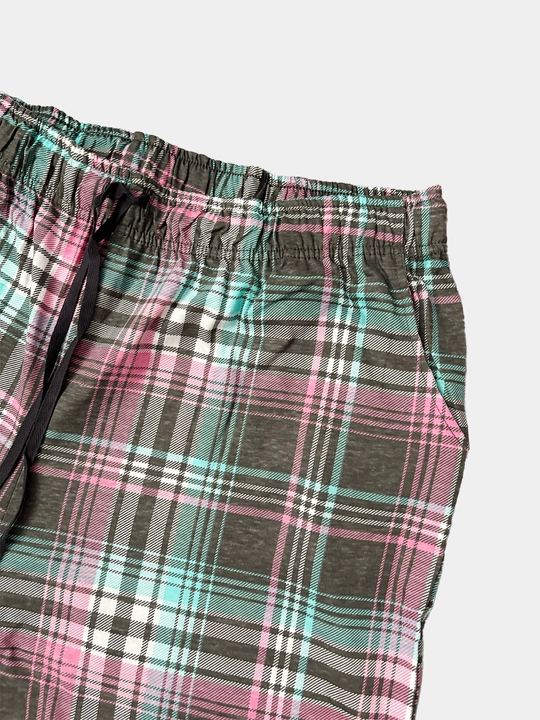 Ayollar uchun uy shimlari, pijama NEO