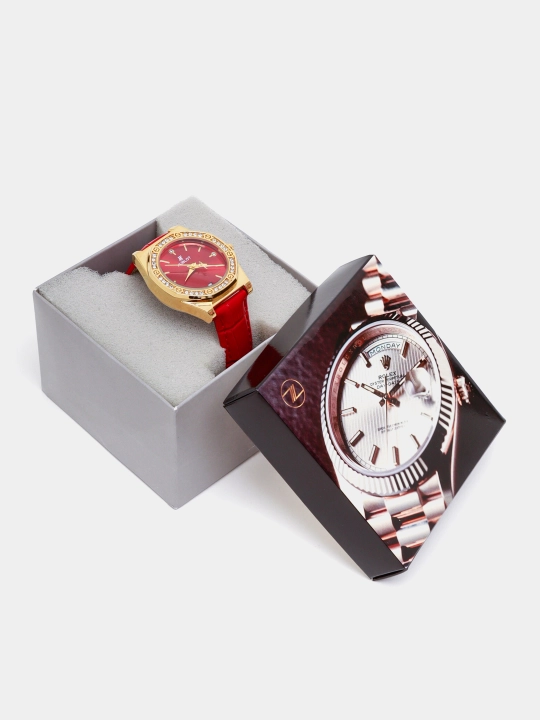 Ayollar uchun xar qanday uslubga mos keluvchi Hublot qo'l soati, qutisi bilan birga