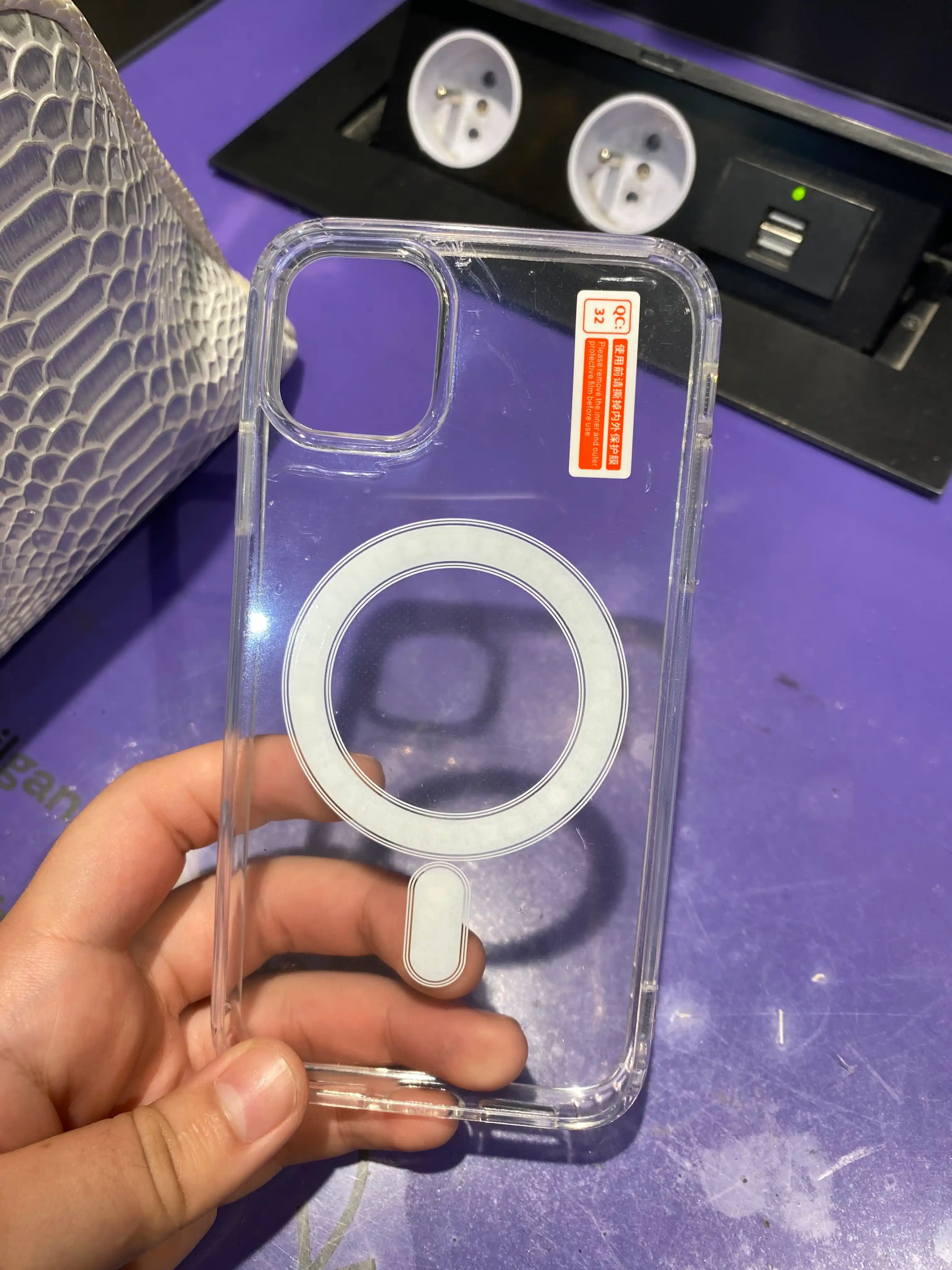 G'ilof iPhone X, XR, 11, 12, 13, 14, 15, 16, Pro, Max uchun silikon, shaffof, Magsafe