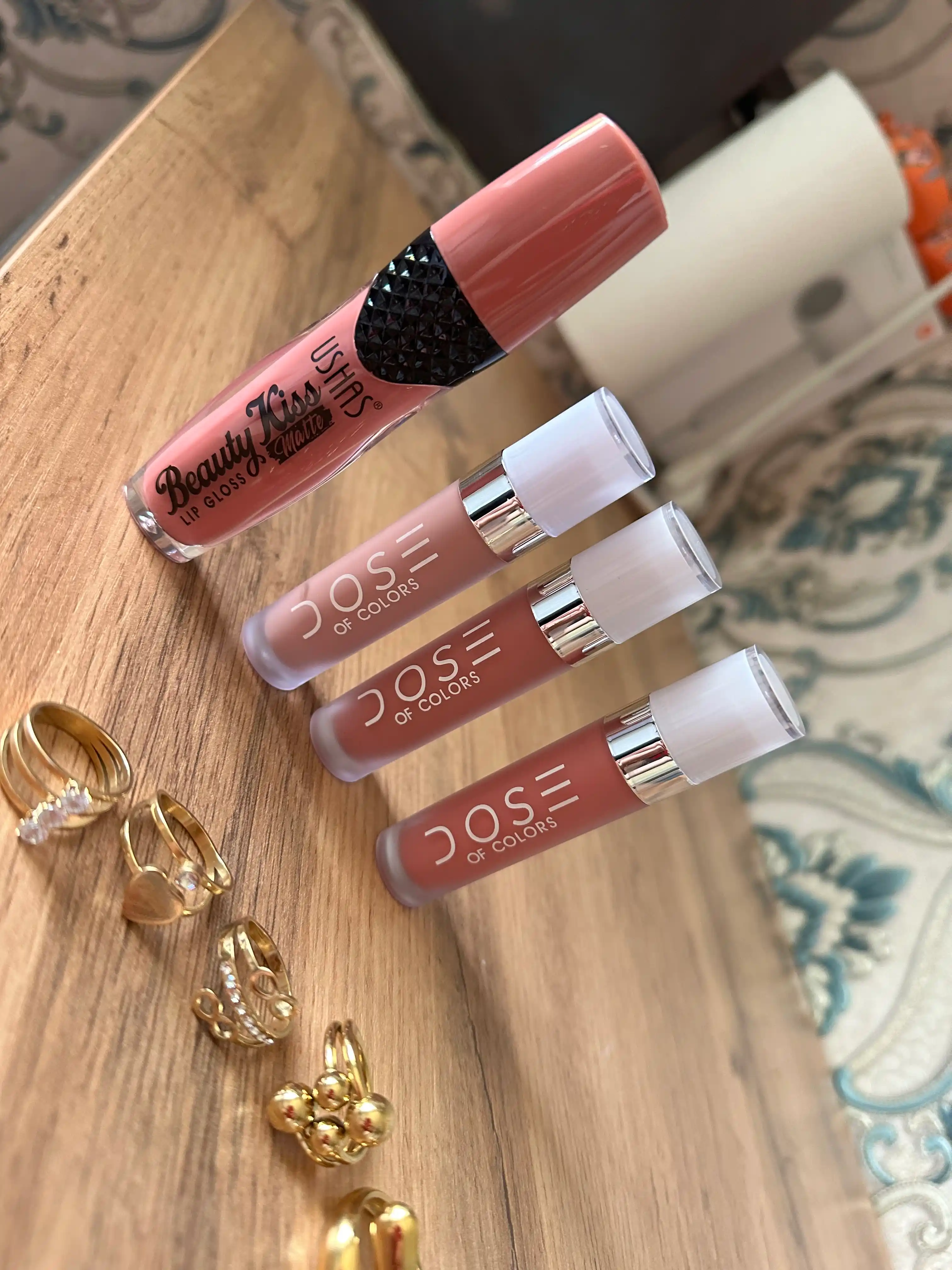 Suyuq matoviy lab bo'yog'i Dose of colors Matte liquid lipstick