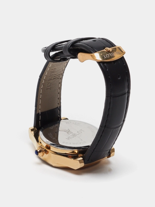Ayollar uchun xar qanday uslubga mos keluvchi Hublot qo'l soati, qutisi bilan birga
