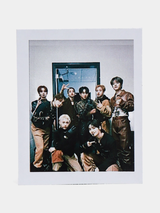 Наклейки со Stray Kids, около 30 шт