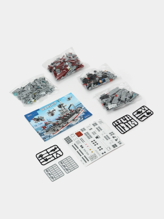 8 ta 1 da konstruktorlar "Harbiy flot va kema" Lego bilan mos keladi