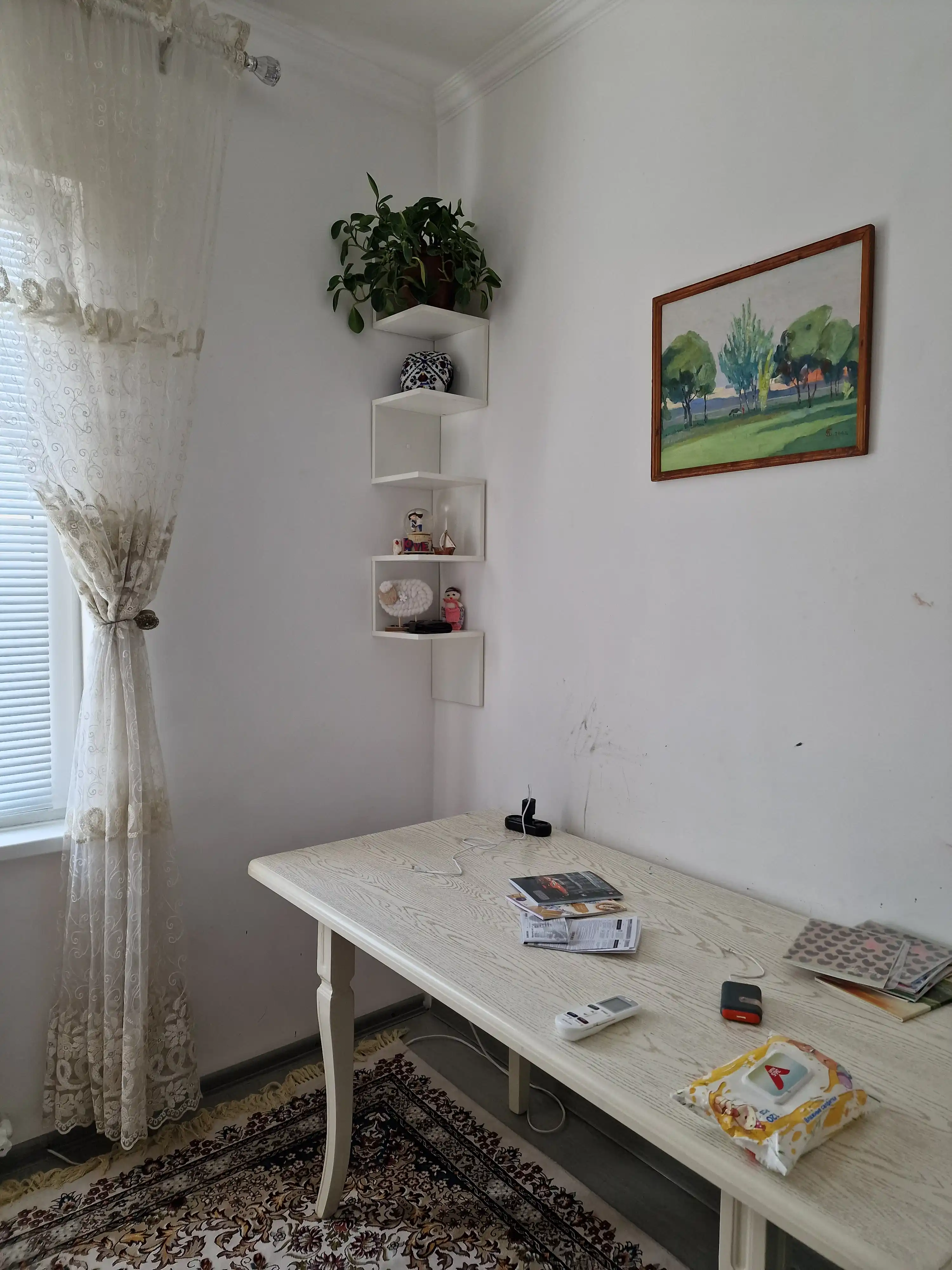 Kitoblar, gullar uchun devorga ornatiladigan burchakli osma  tokcha, 1390 * 250 * 250 mm