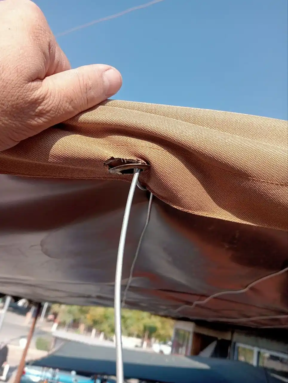 Tent soyabon universal P-02-81/24, qurilishga