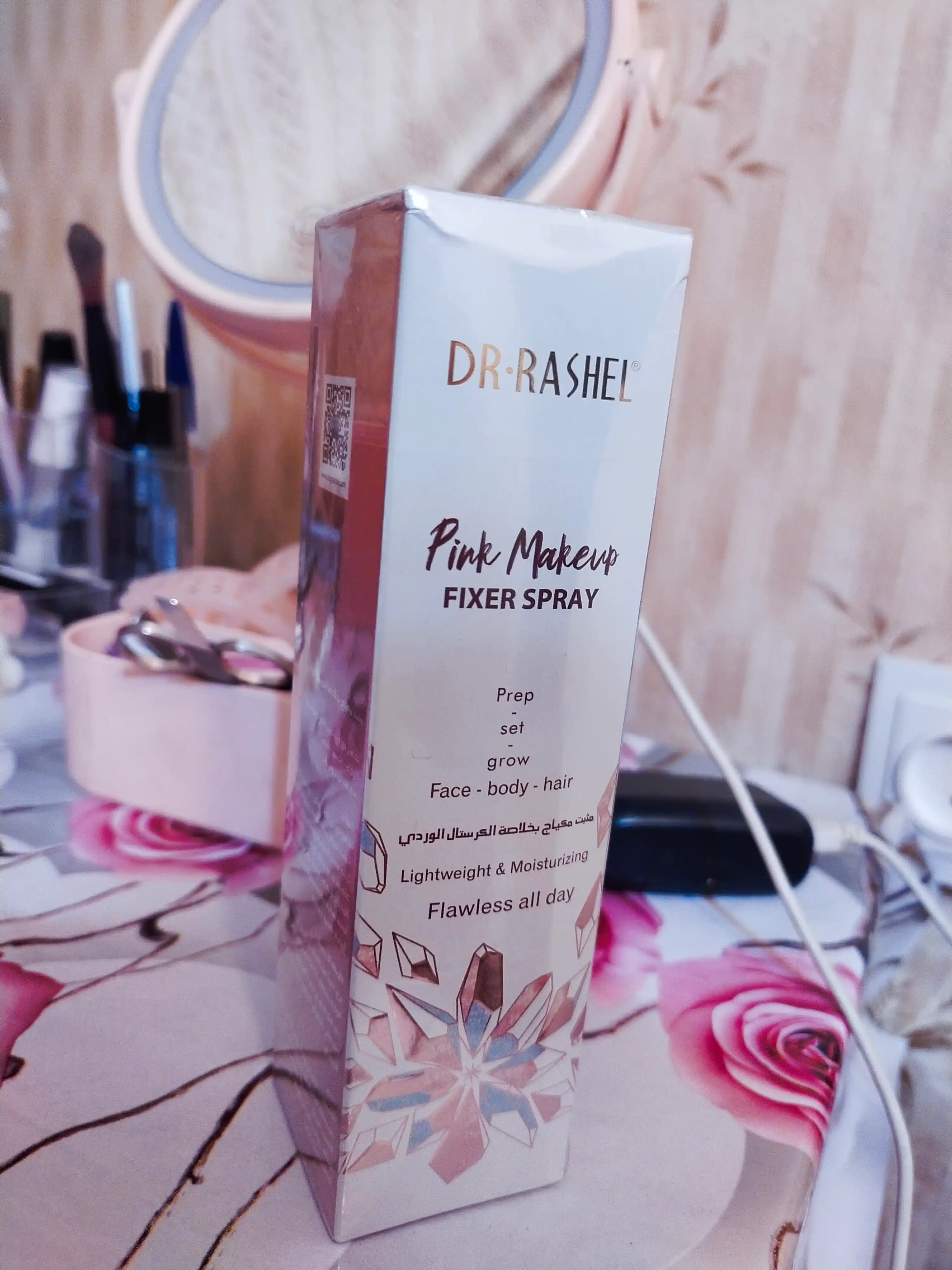 Yuz makiyaj uchun, namlovchi fiksator sprey, Gold и Pink, 100 ml