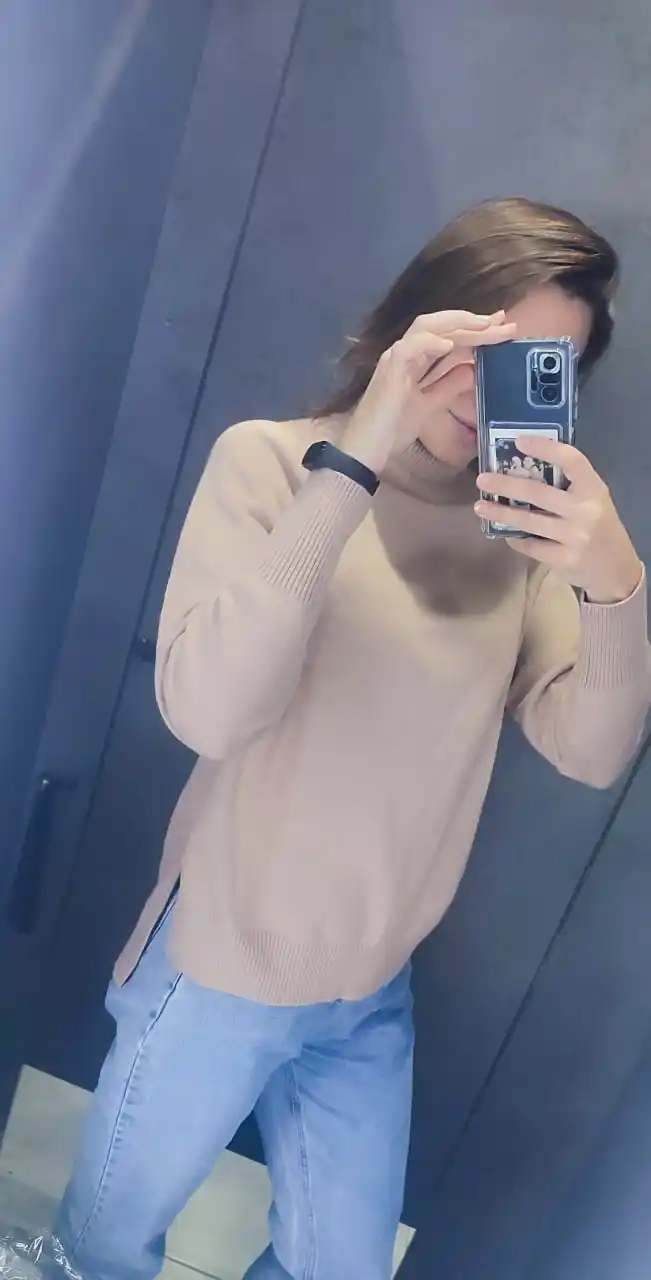 Ayollar sviteri