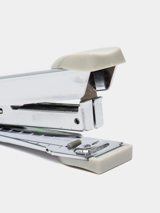 Stepler №10 ErichKrause Ferro Light 15 varaqgacha, assorti (qutida 1 dona.) 4555