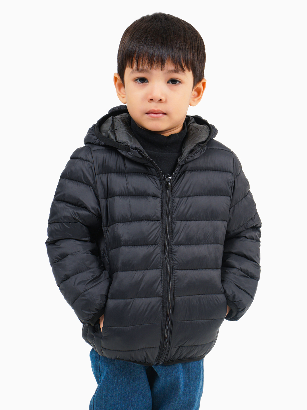 Toshakning yaqin fotosuratlarini koring