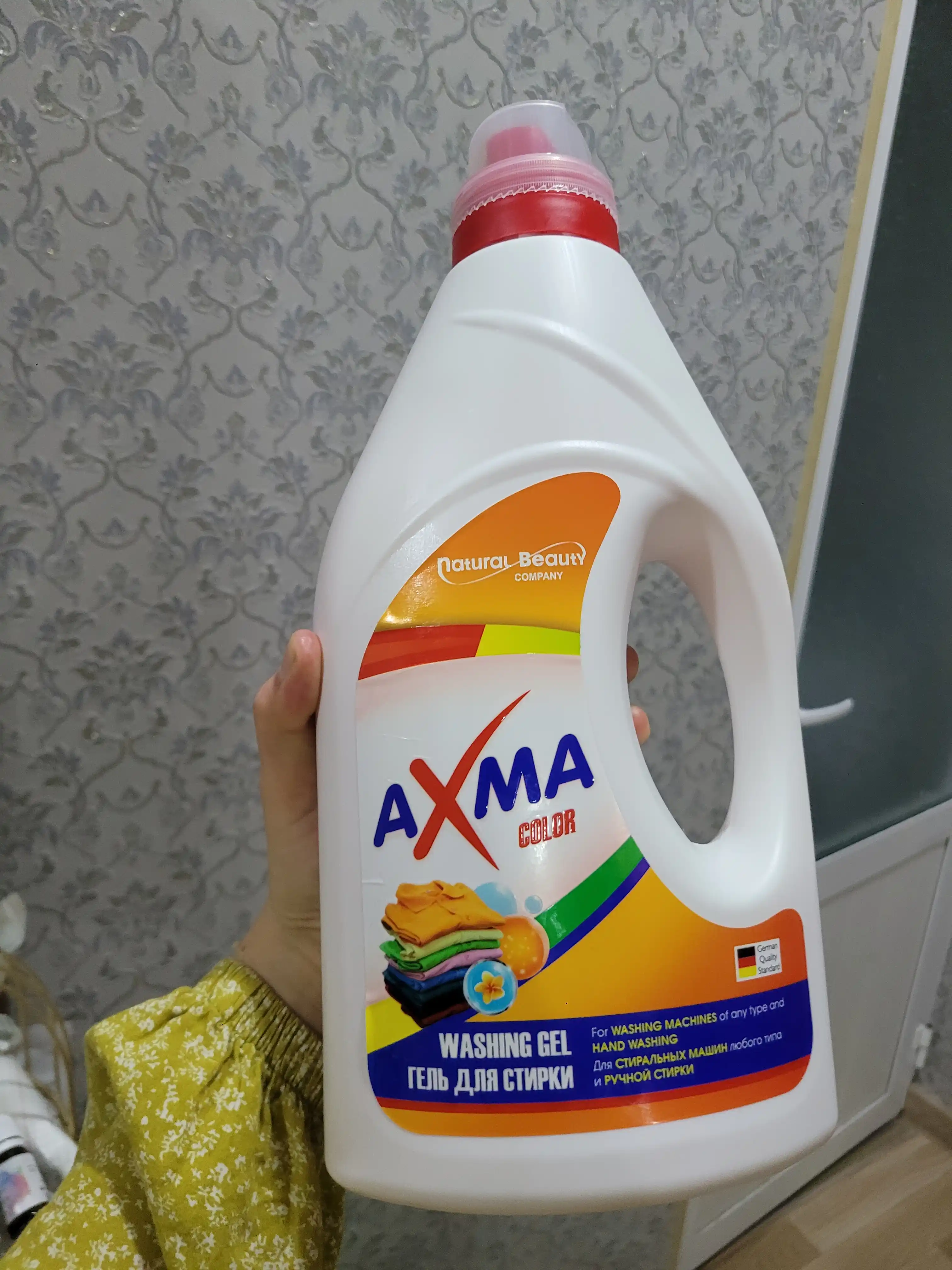 Kir yuvish geli AXMA, rangli kirlar uchun, 2 litr